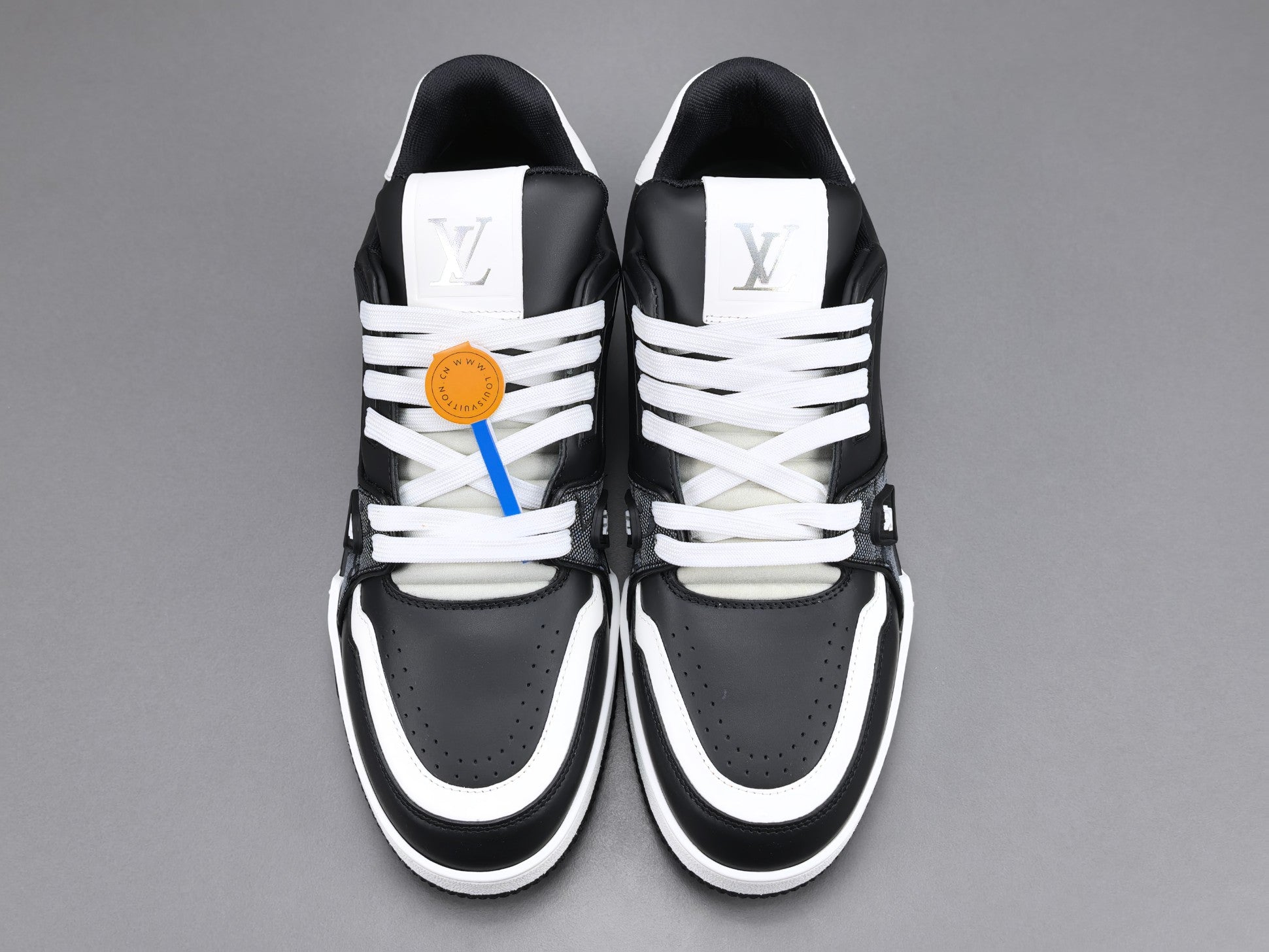 Lv Trainer