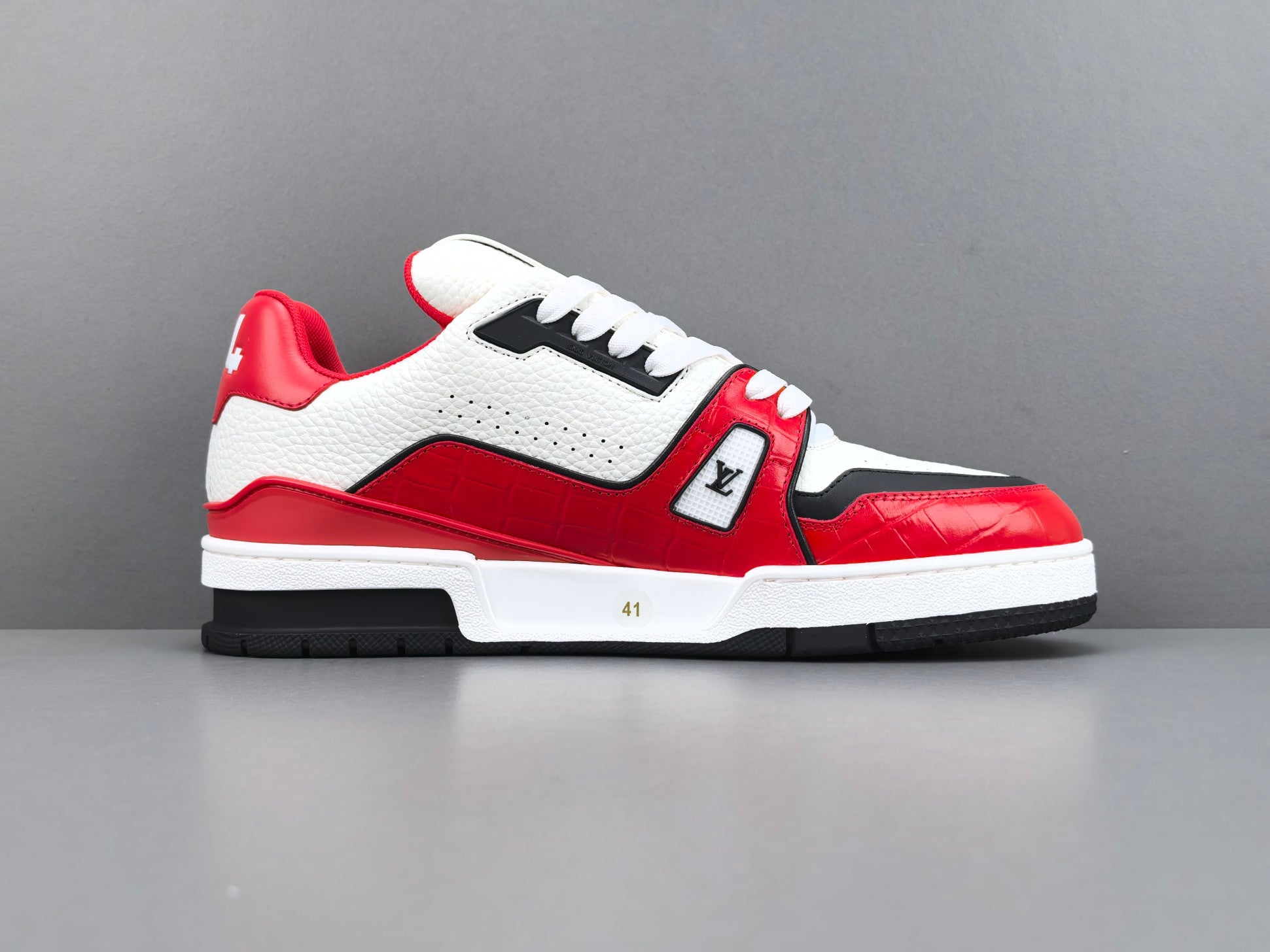 Lv Trainer