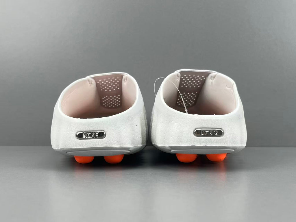 Nike Mind 001