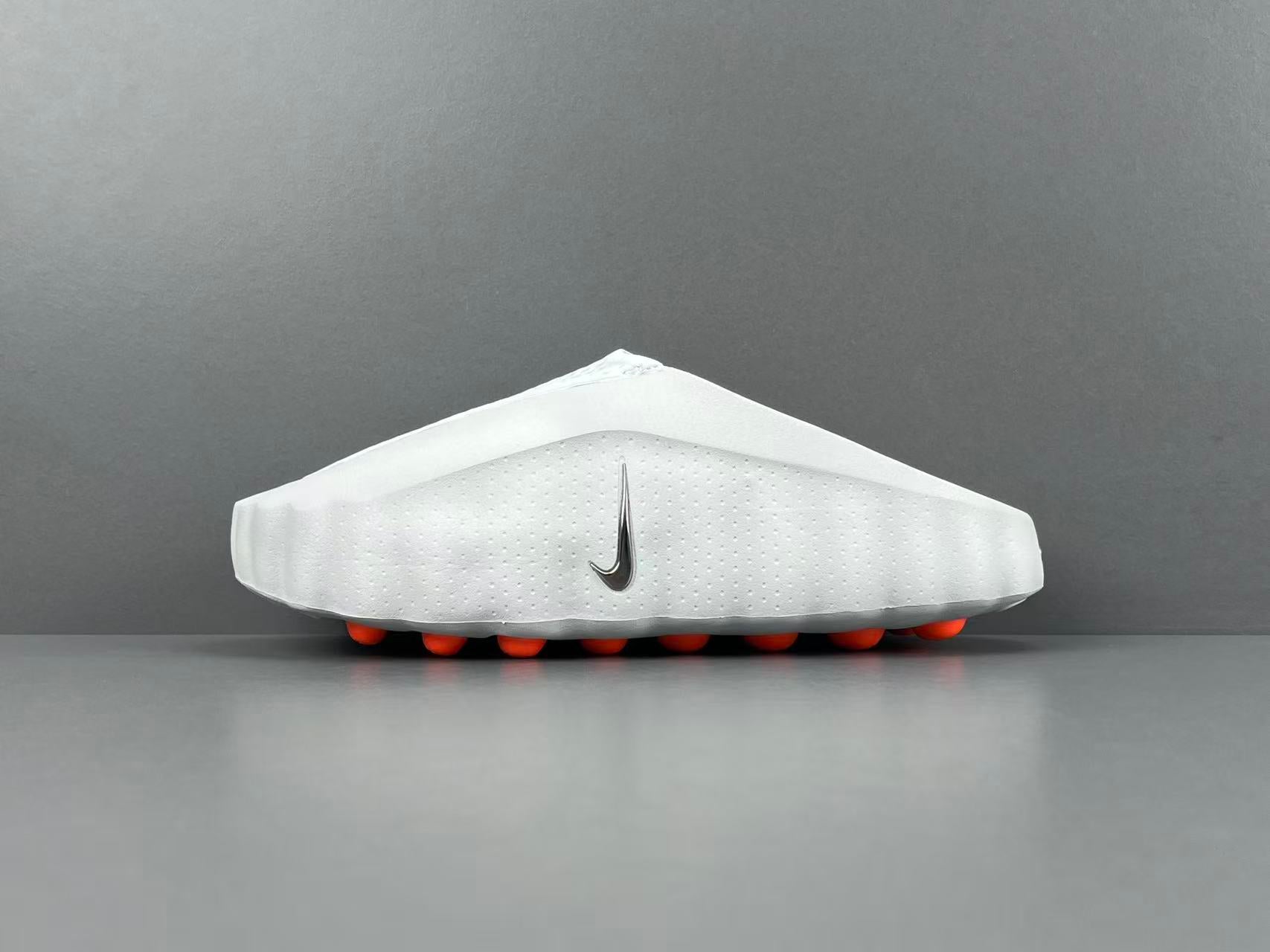 Nike Mind 001