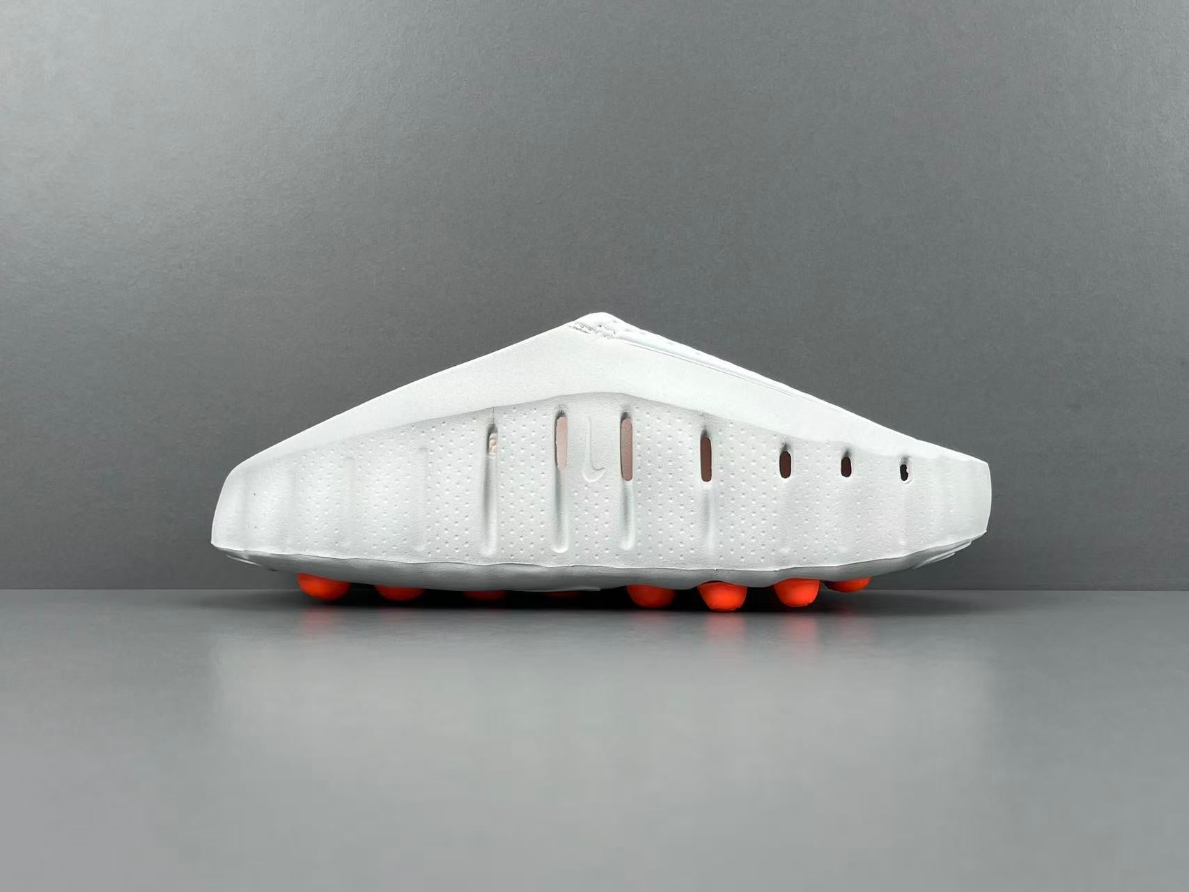 Nike Mind 001