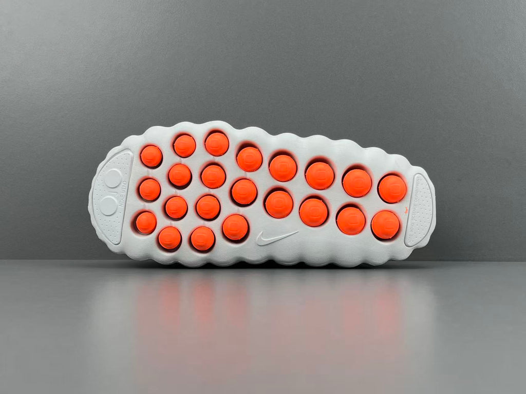Nike Mind 001