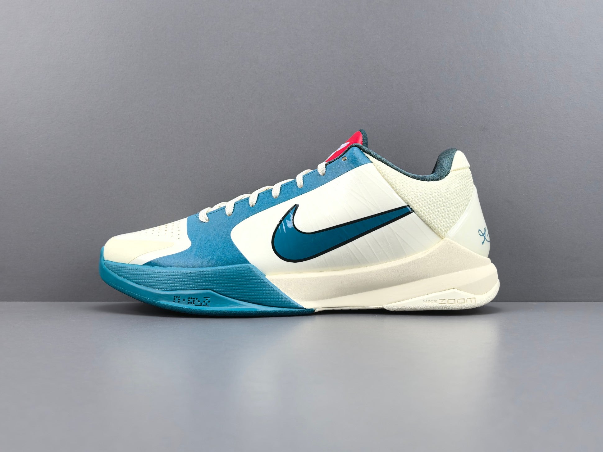 Nike Zoom Kobe 5 Caitlin Clark Protro