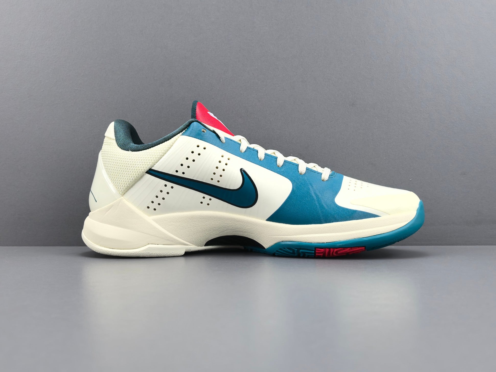 Nike Zoom Kobe 5 Caitlin Clark Protro