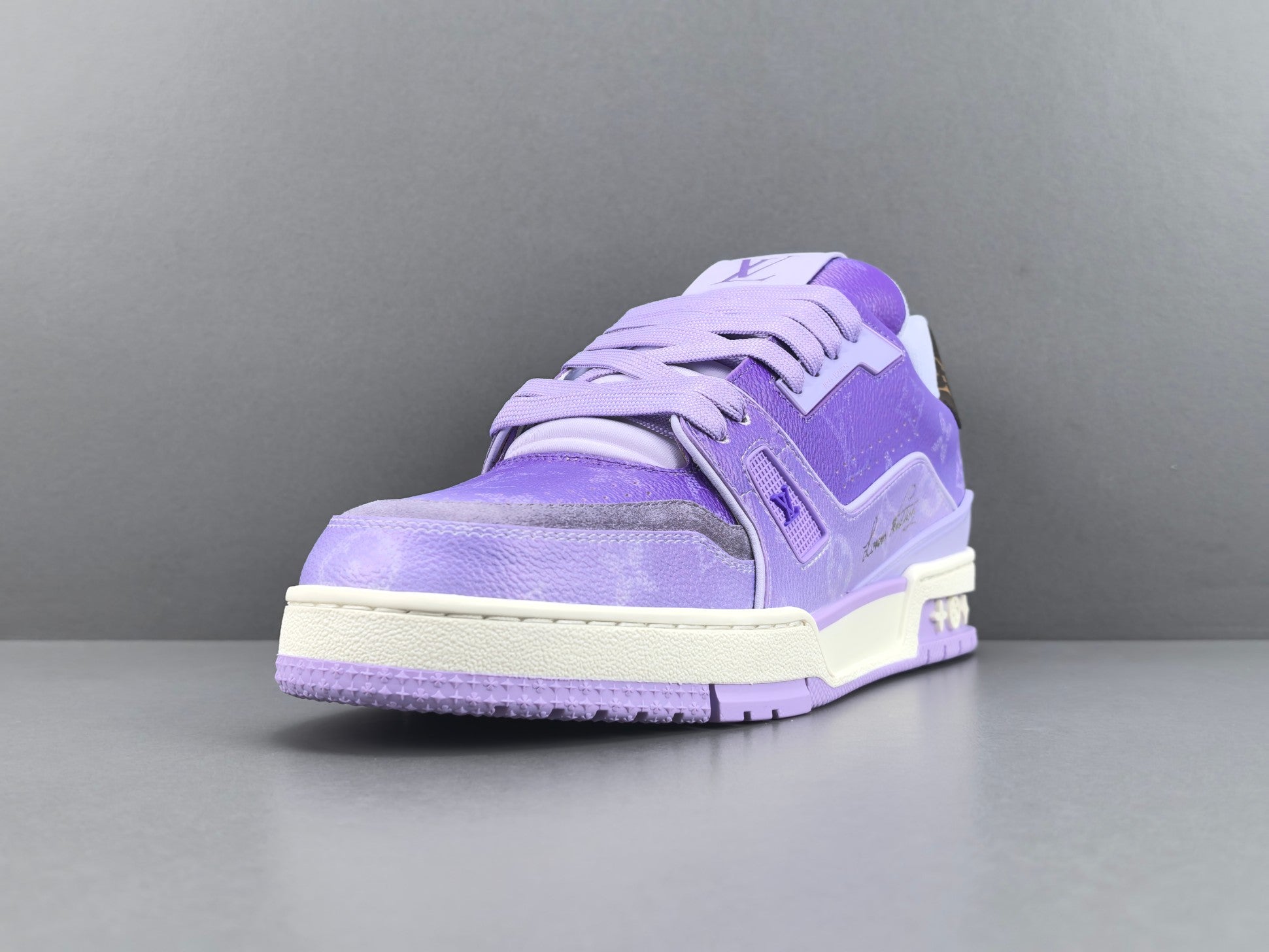 Lv Trainer