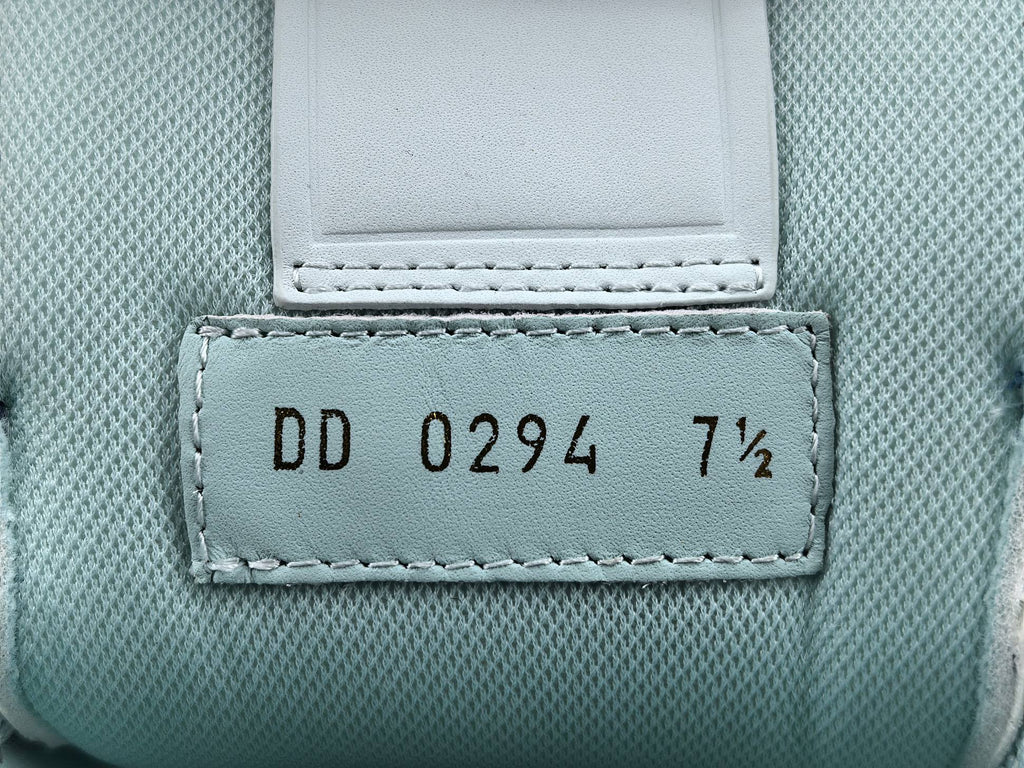 Lv Trainer
