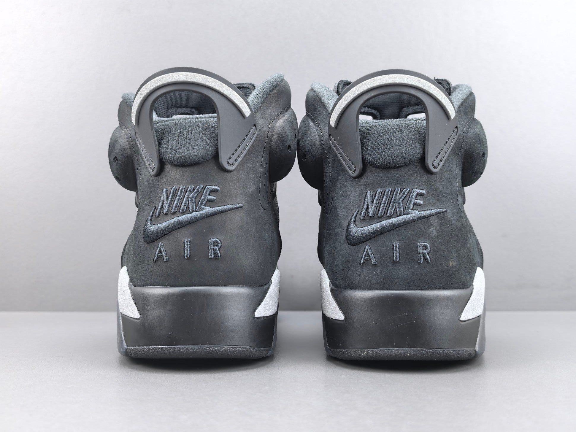 Air Jordan 6 "Cap and Gown"