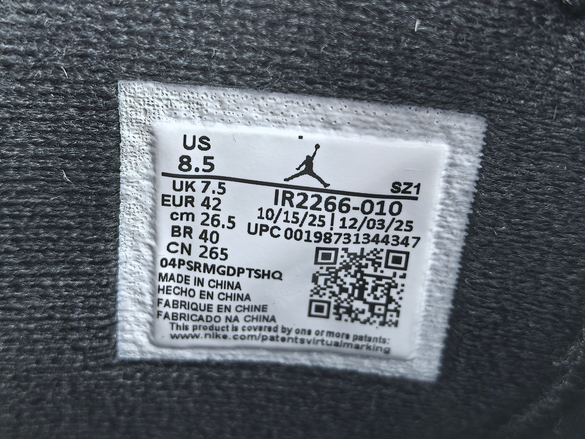 Air Jordan 6 "Cap and Gown"