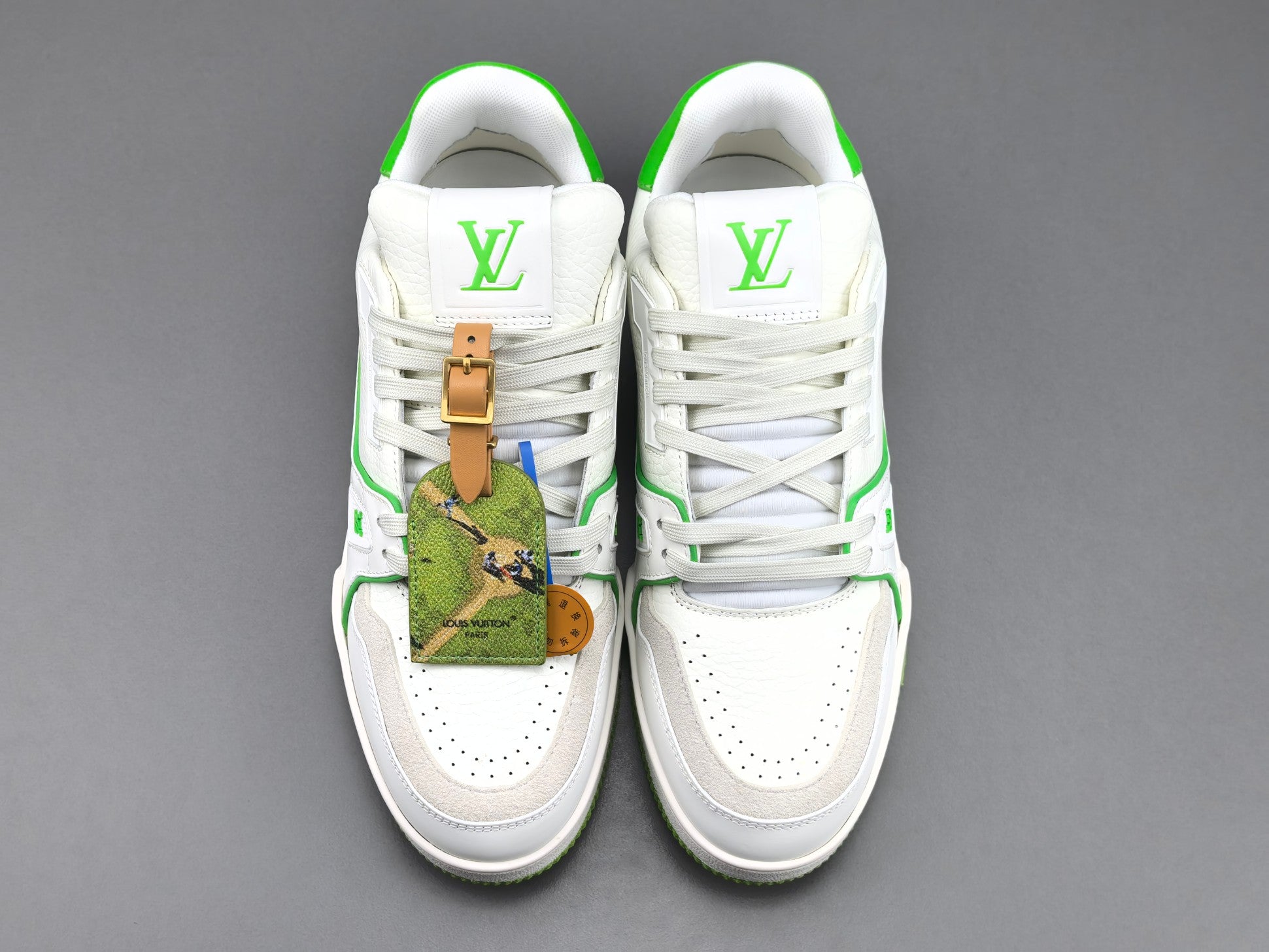Lv Trainer