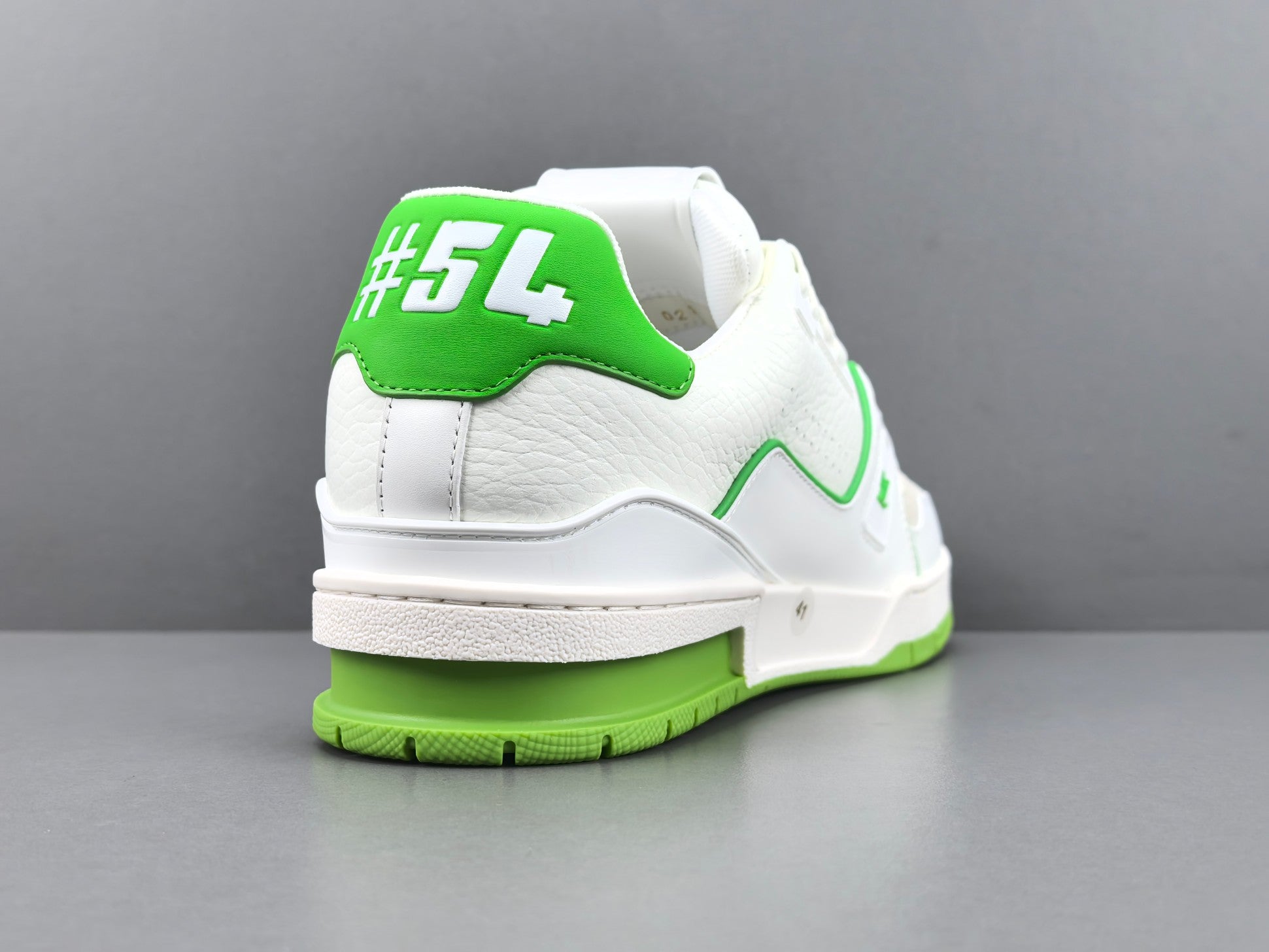 Lv Trainer