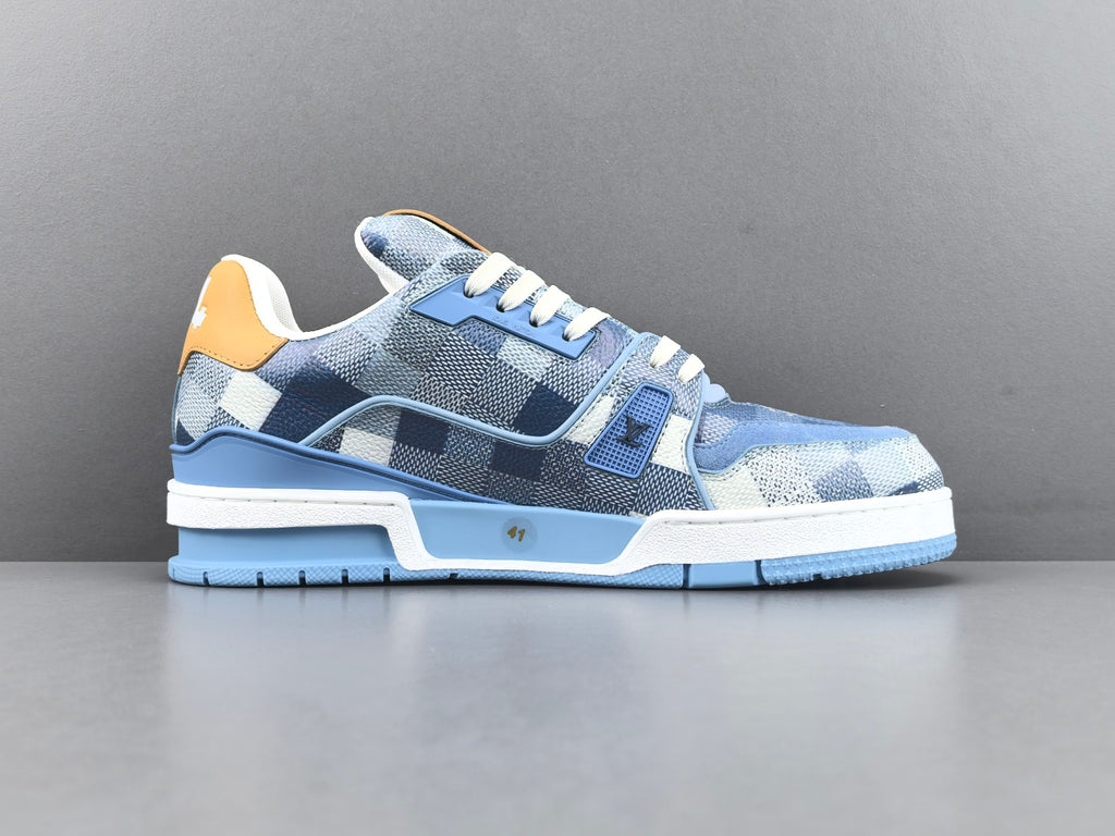 Lv Trainer