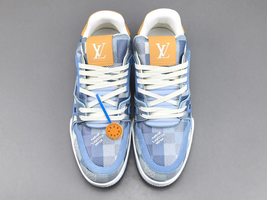 Lv Trainer
