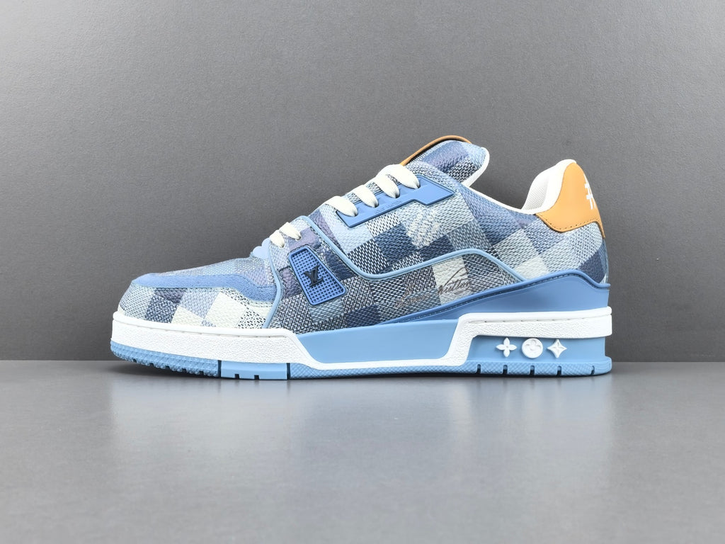 Lv Trainer