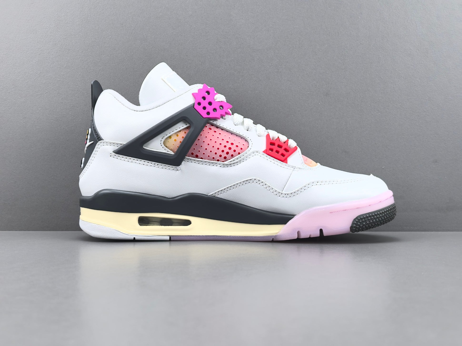 Nike Air Jordan 4 Retro "Comic"