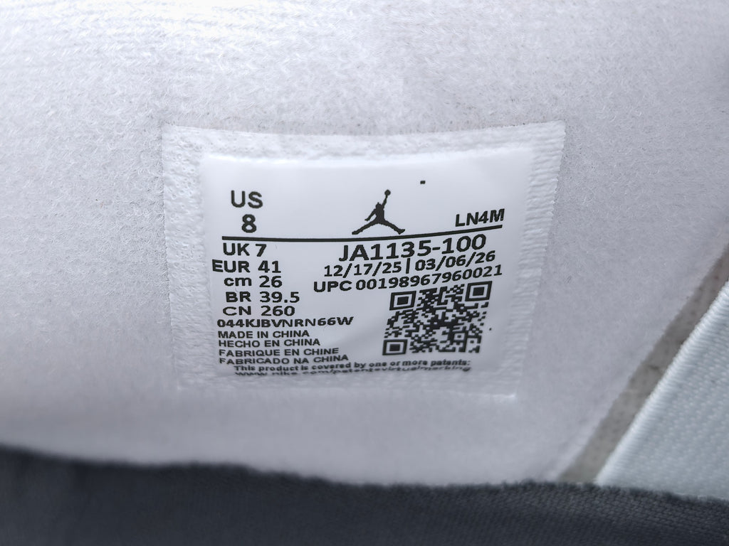 Nike Air Jordan 4 Retro "Comic"