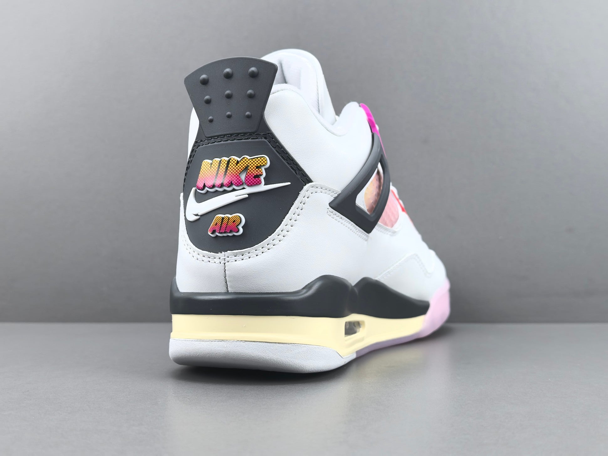 Nike Air Jordan 4 Retro "Comic"