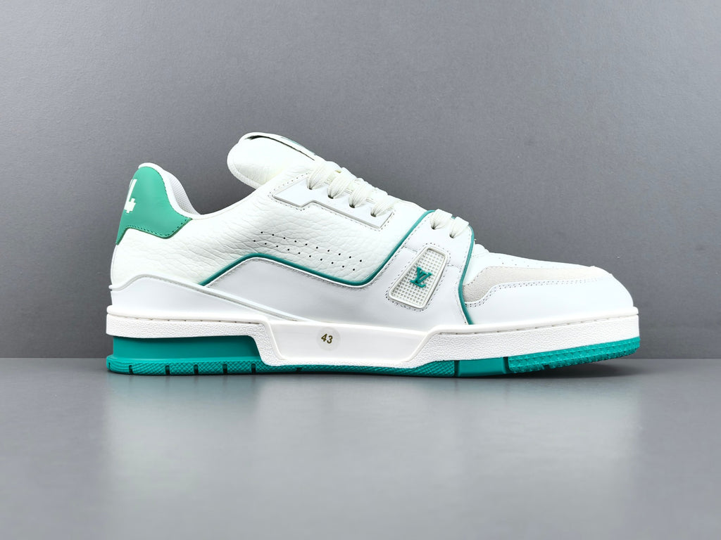 Lv Trainer