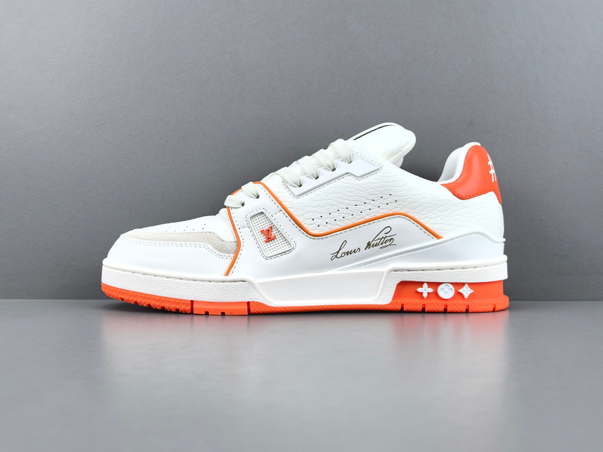 Lv Trainer