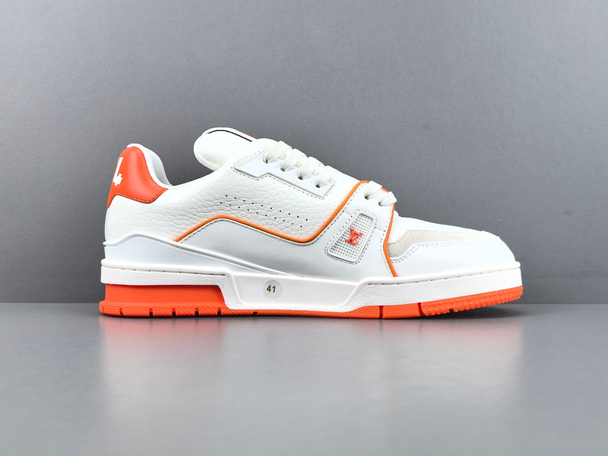 Lv Trainer
