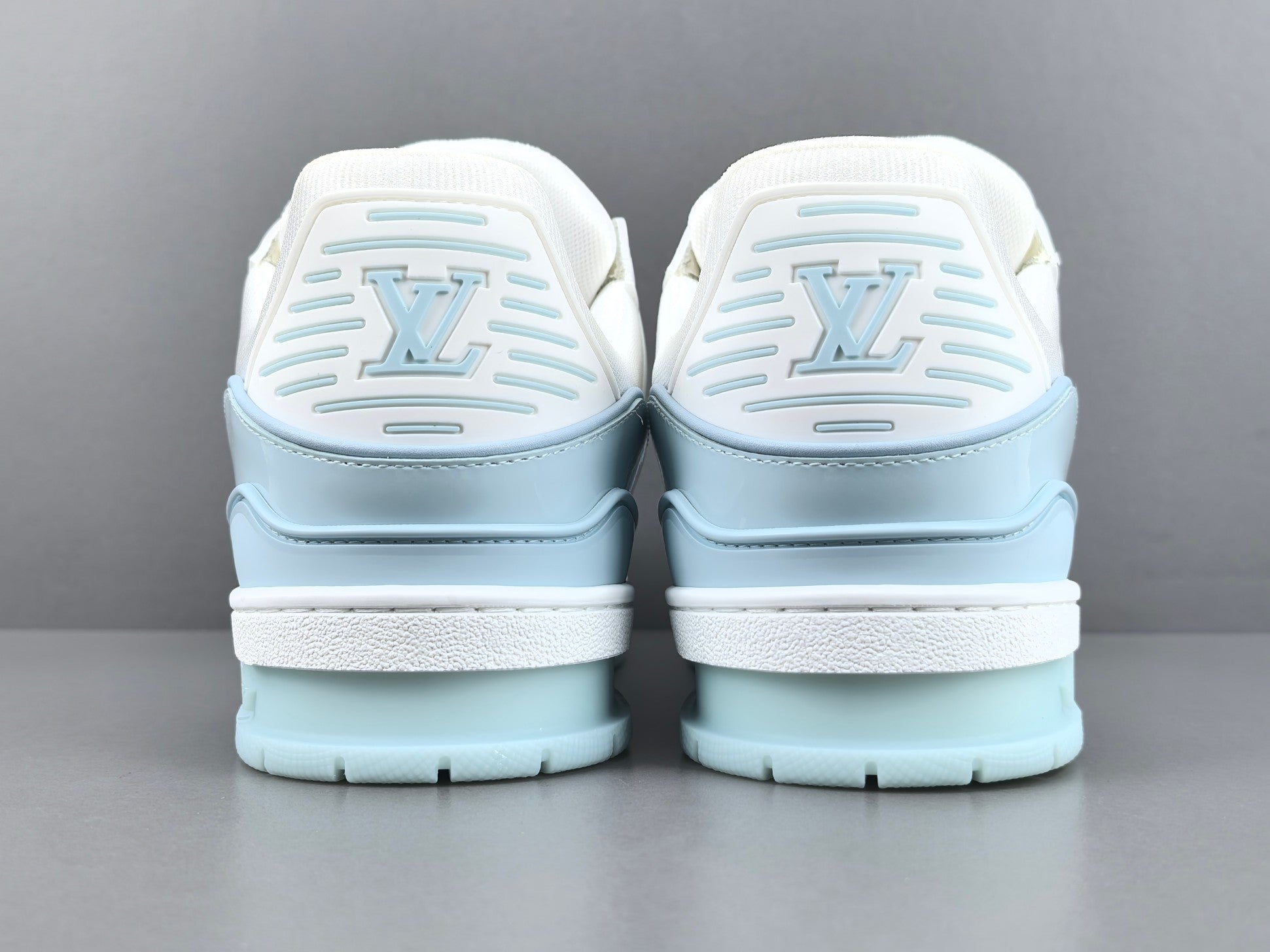 Lv Trainer