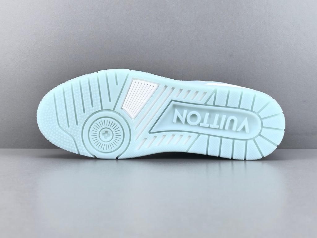 Lv Trainer
