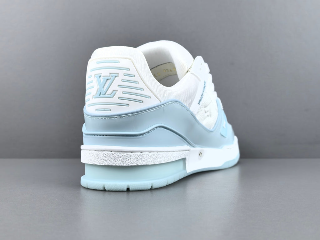 Lv Trainer