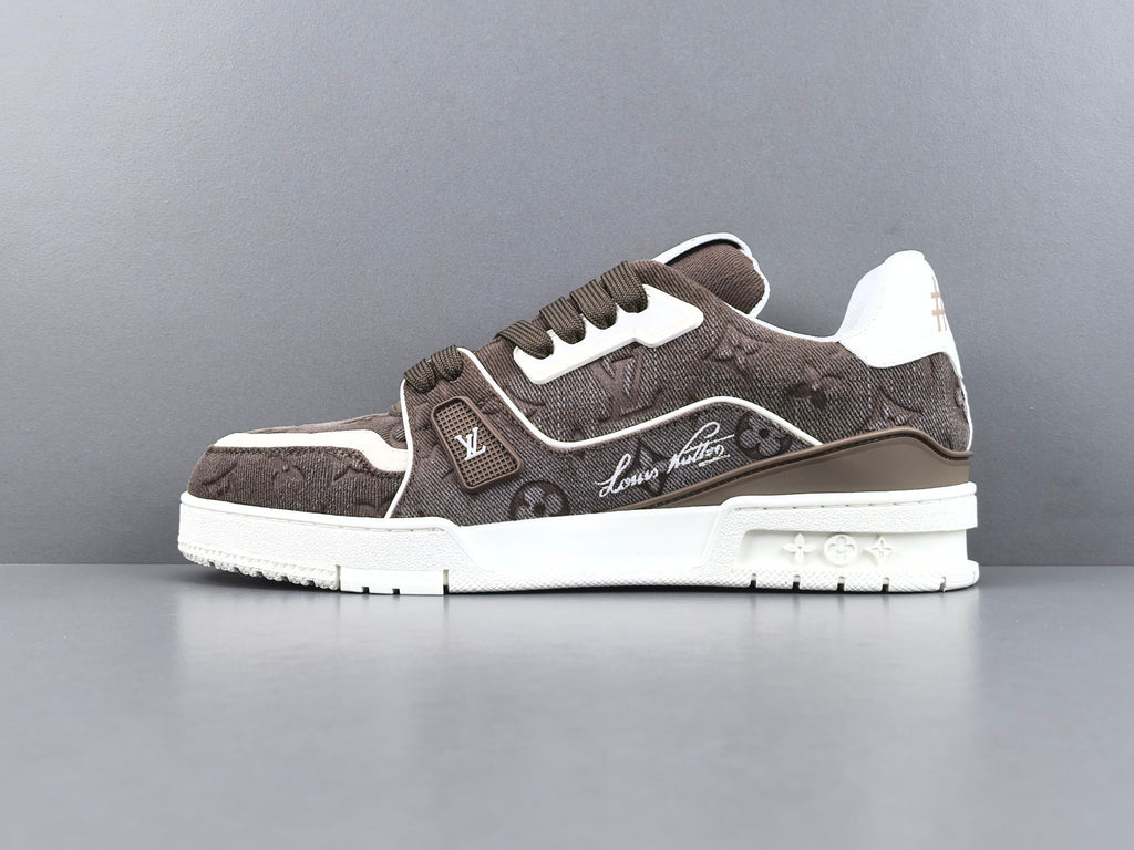 Lv Trainer