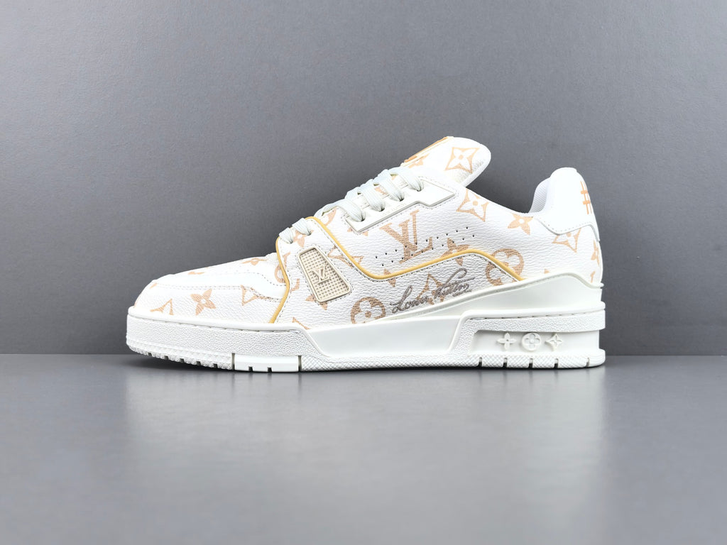 Lv Trainer
