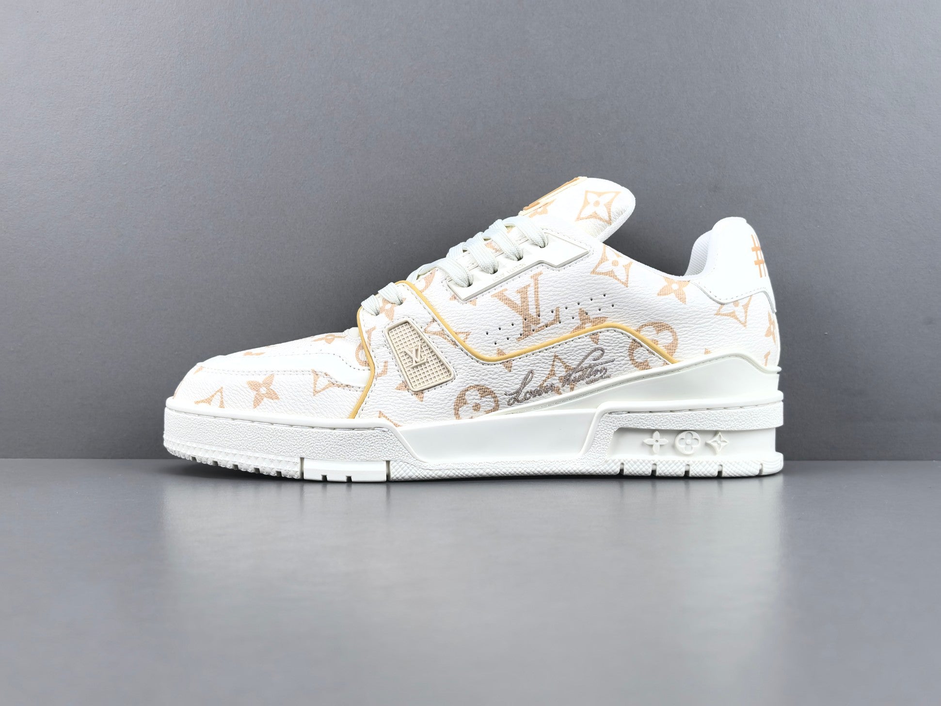 Lv Trainer
