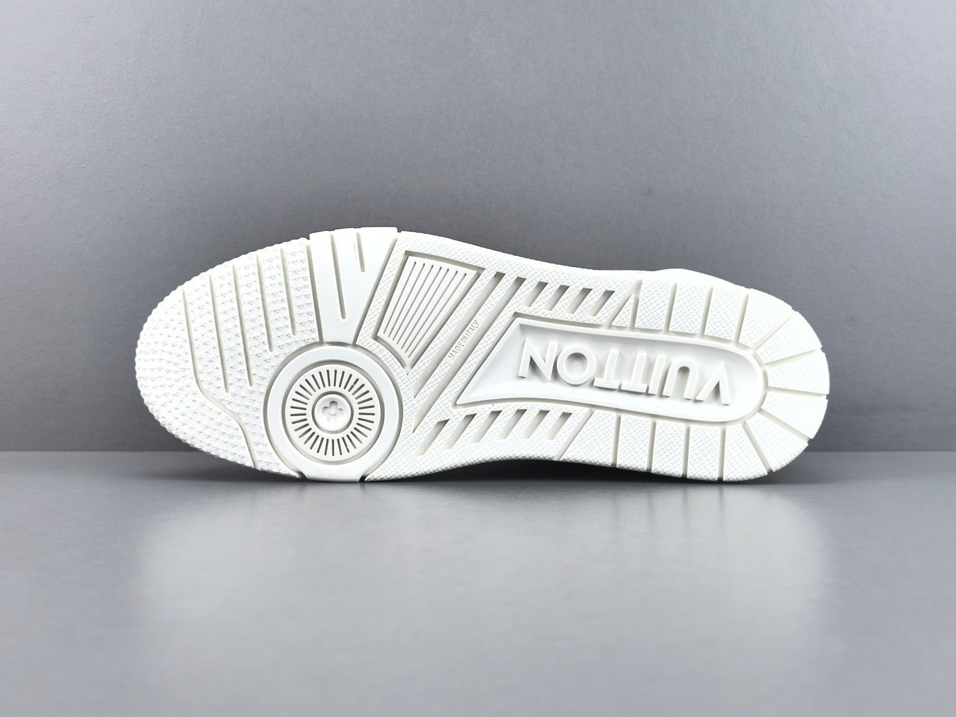Lv Trainer