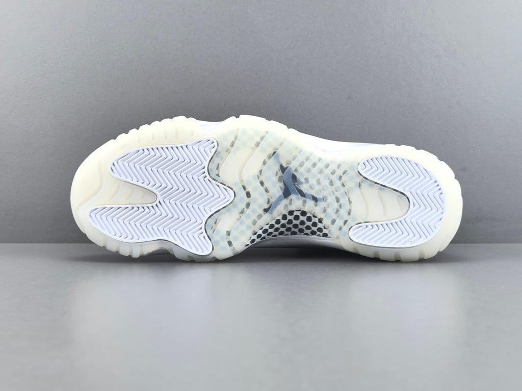 Comme des Garçons × Jordan Air Jordan 11 CDG SO