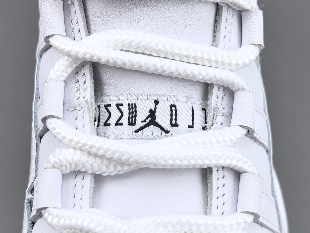 Comme des Garçons × Jordan Air Jordan 11 CDG SO