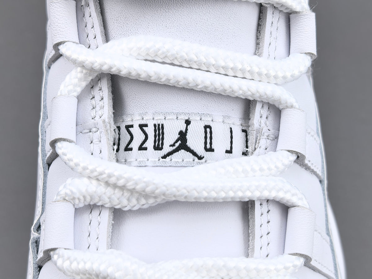Comme des Garçons × Jordan Air Jordan 11 CDG SO