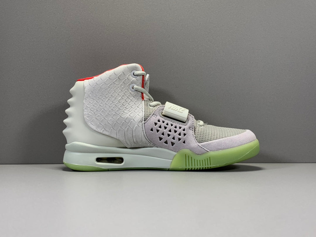 Air Yeezy 2 NRG 'Pure Platinum'