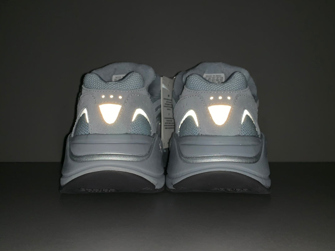 Adidas Yeezy 700 V2 “HOSBLU”