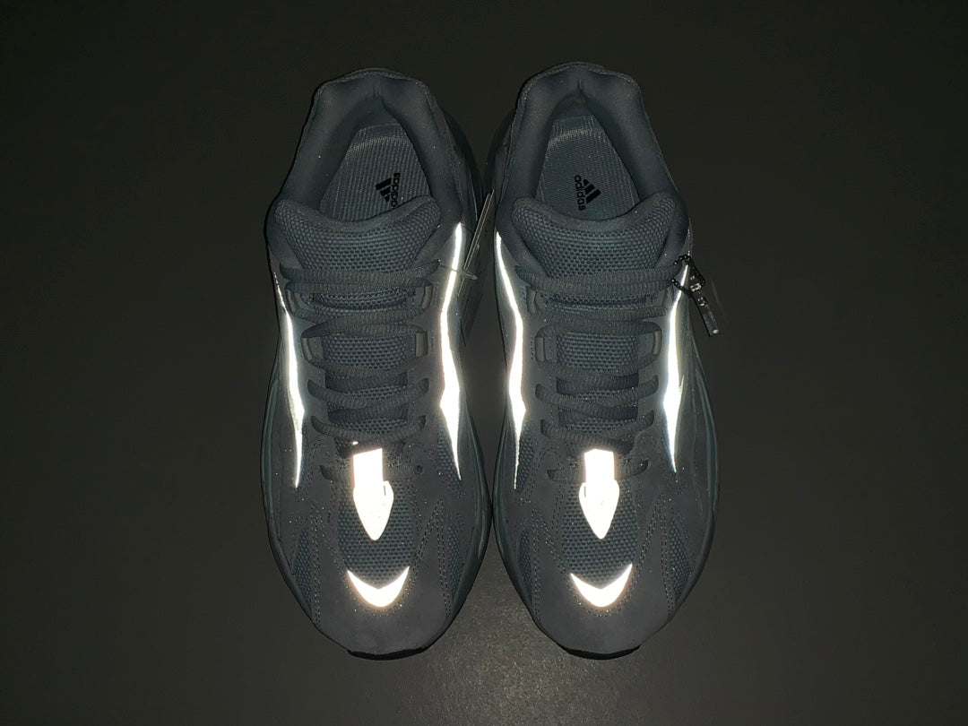 Adidas Yeezy 700 V2 “HOSBLU”