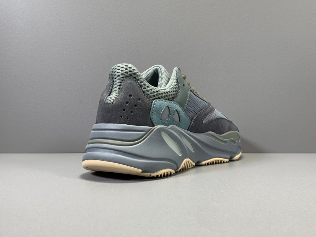 Adidas Yeezy 700 TEABLU