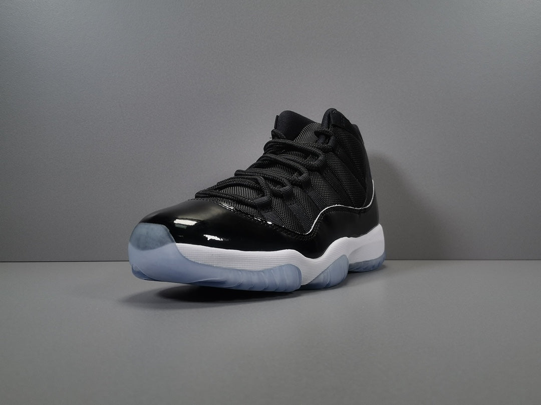 Air Jordan 11