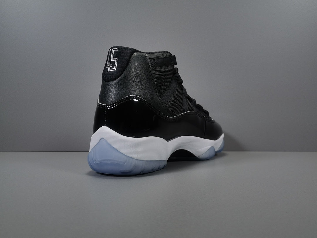 Air Jordan 11