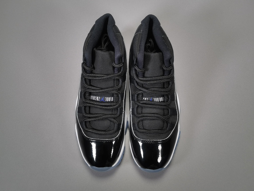 Air Jordan 11