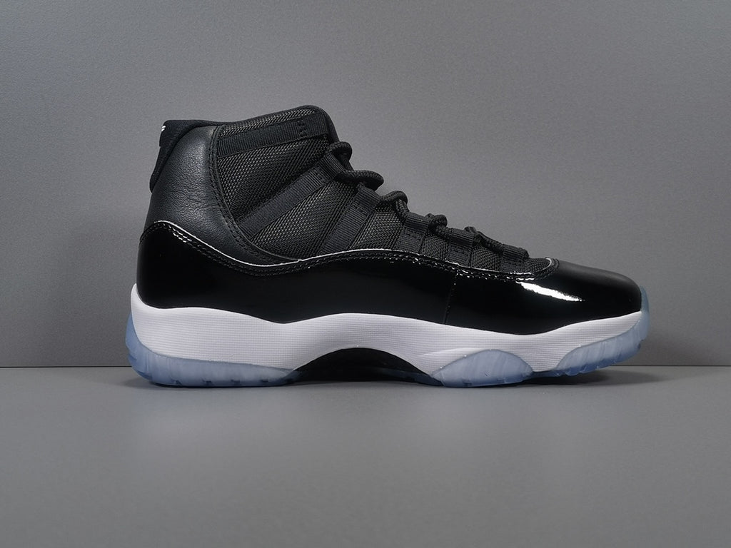 Air Jordan 11