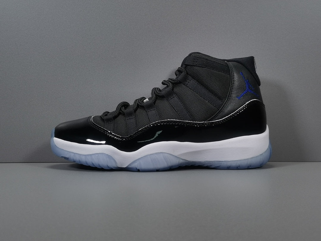 Air Jordan 11