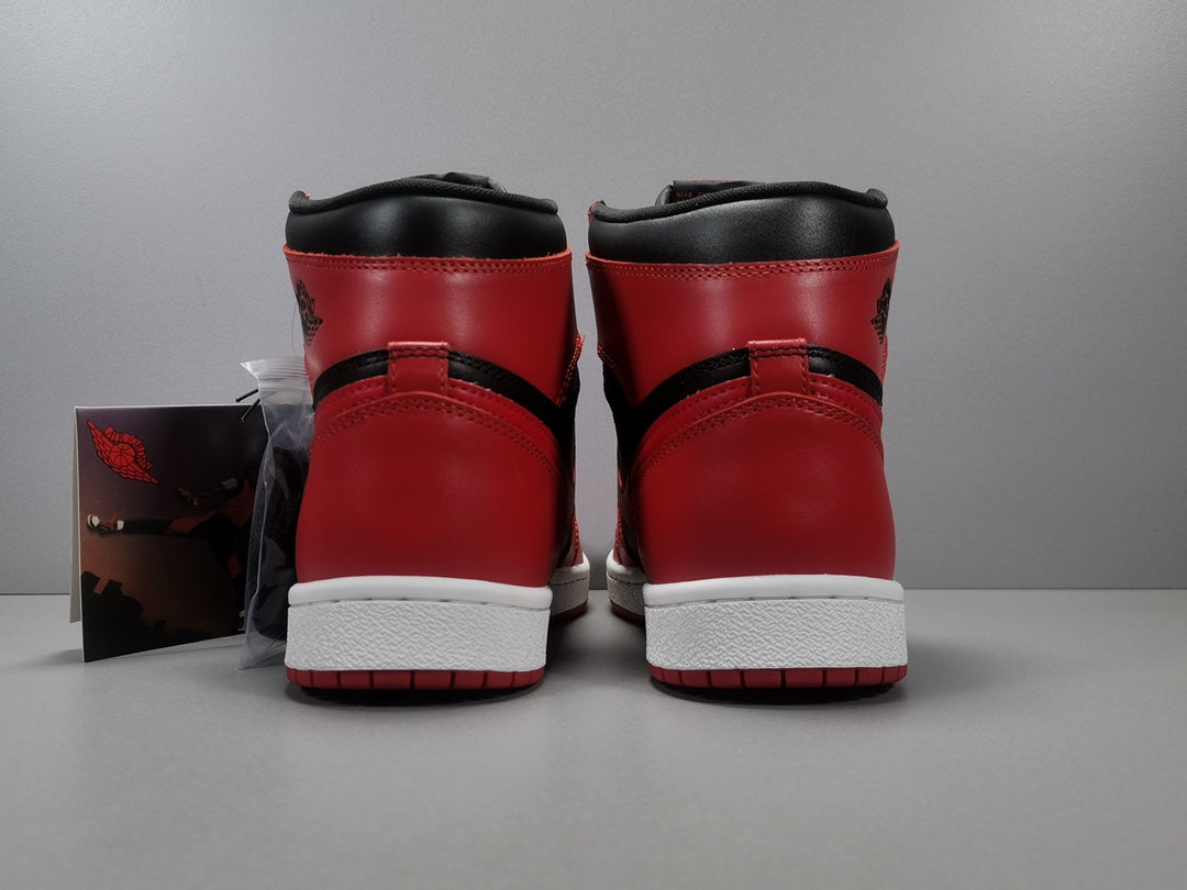 AIR JORDAN 1 HI 85