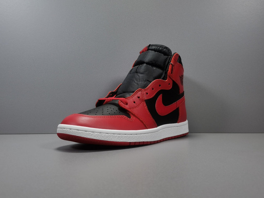 AIR JORDAN 1 HI 85