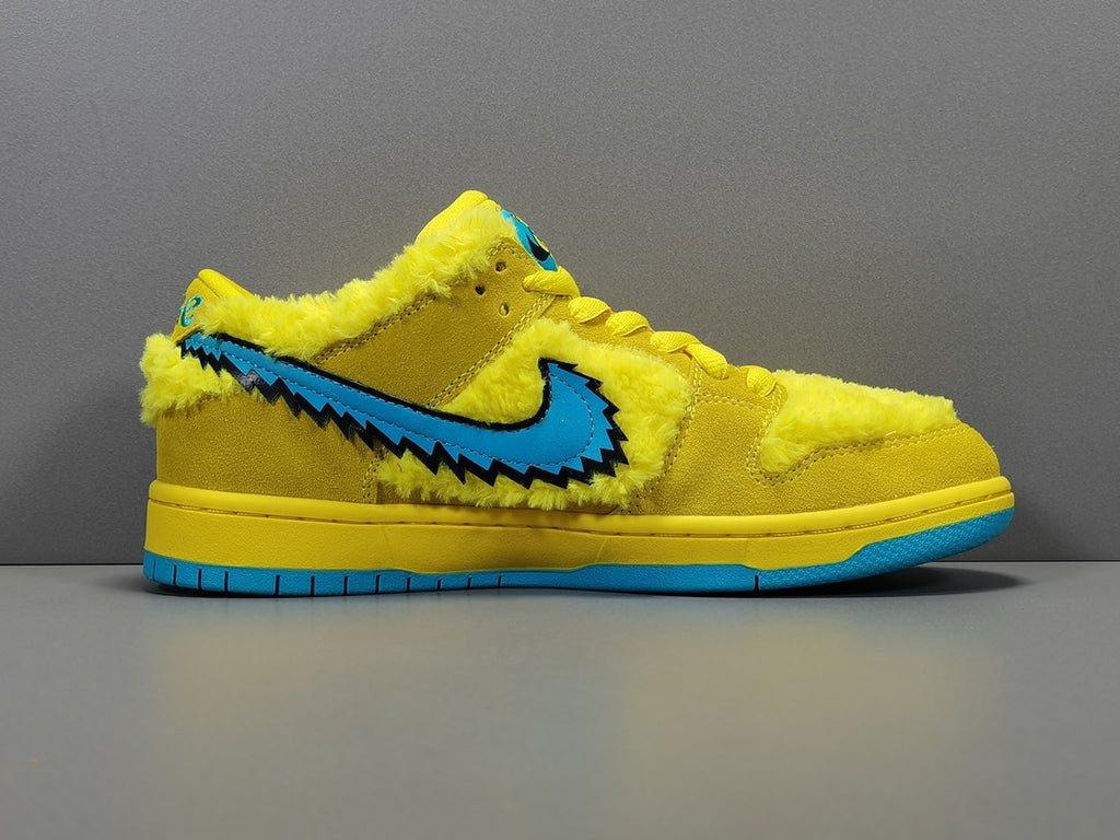NIKE  SB DUNK LOW PRO QS