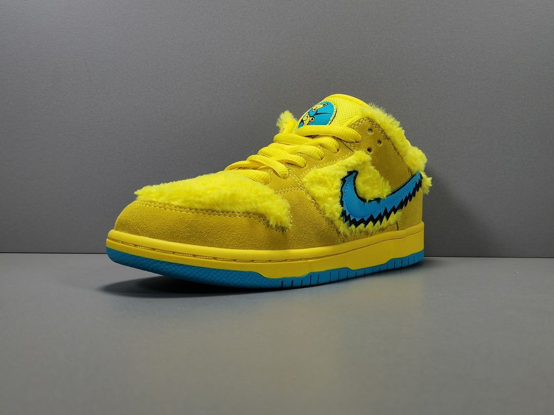 NIKE  SB DUNK LOW PRO QS