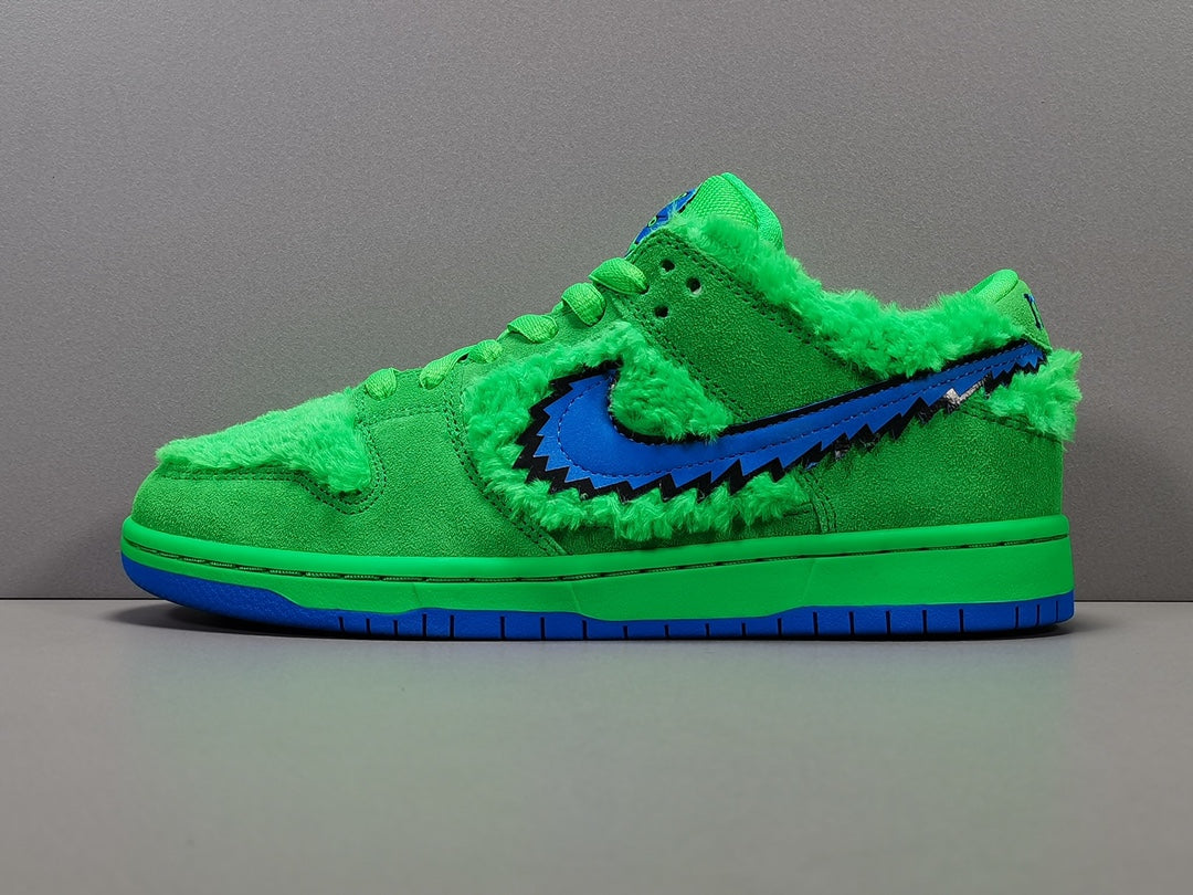 NIKE  SB DUNK LOW PRO QS