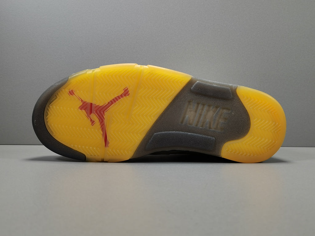 Off-white x Air Jordan Retro 5 SP