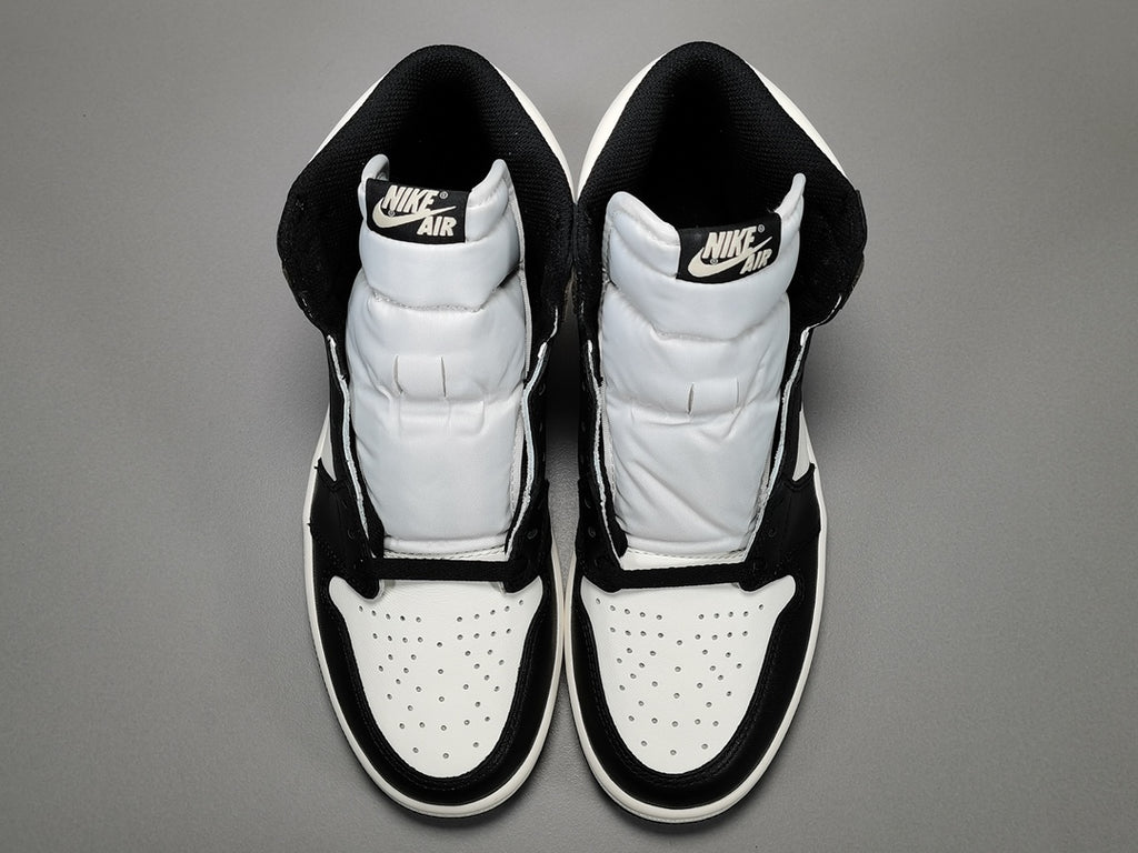 Air Jordan 1  Retro High OG