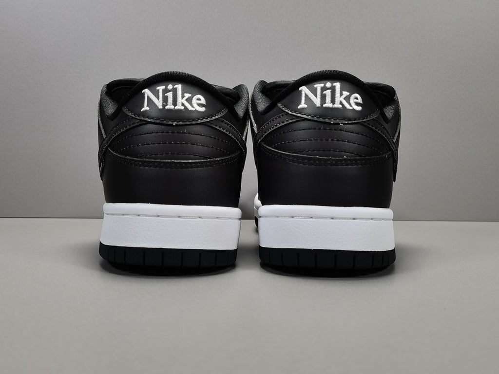 NIKE SB Dunk LOW PRO QS